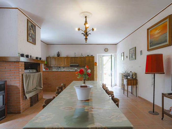 Casa con 6 locali in vendita in Via San Costanzo, Gualdo Cattaneo