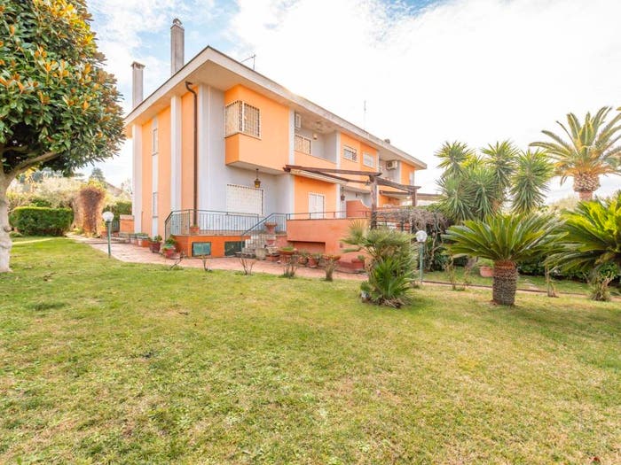 Casa con 6 locali in vendita in Via Carlo Galassi Paluzzi, Anagnina, Grottaferrata