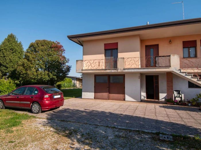Casa quadrilocale in vendita in Via Nuova Trevigiana Lughignano, Frazioni di Casale sul Sile, Casale sul Sile
