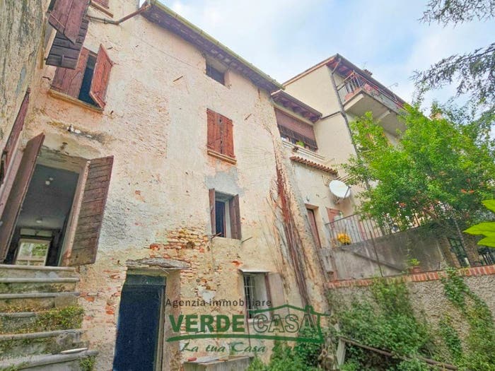 Casa con 6 locali in vendita in via roma, Centro, Asolo