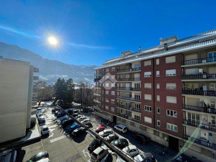 Appartamento trilocale in vendita in Via F Chabod, Centro, Aosta