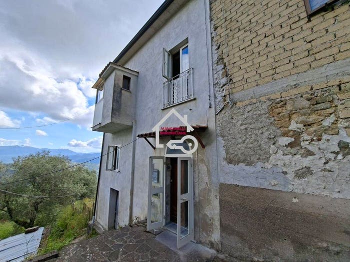Casa quadrilocale in vendita in Via Muro, San Mango, Sessa Cilento