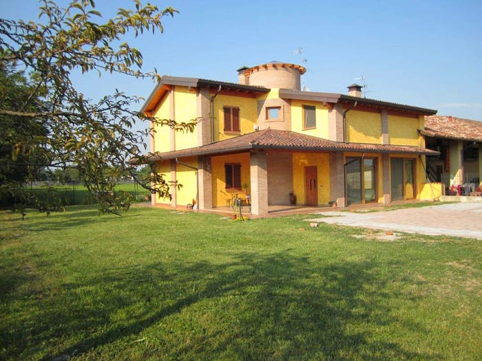 Casa con 6 locali in vendita in Via Abele Crespi, Fara Gera d'Adda