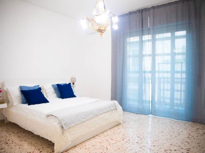 Appartamento quadrilocale in vendita in Via Caronda, Borgo, Catania