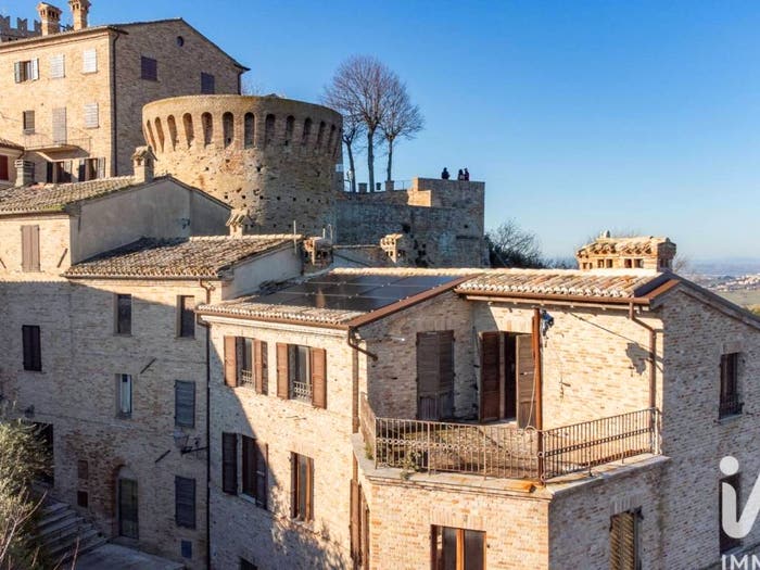 Casa con 6 locali in vendita in Via Del Torrione, Centro, Offagna