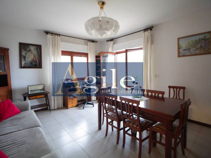 Appartamento quadrilocale in vendita in via xxv aprile, Centro, Grottammare