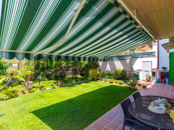 Casa con 6 locali in vendita in Via Dei Ciclopi, Vambolieri II, Aci Catena