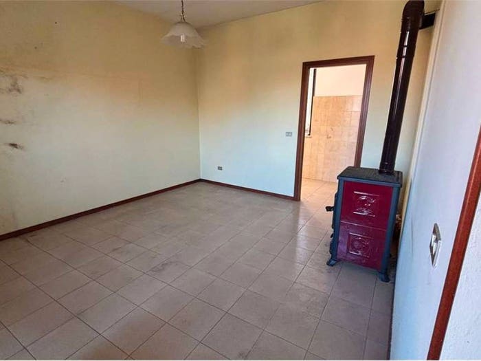 Appartamento quadrilocale in vendita in VIA QUATTRO MARTIRI, Fara Novarese