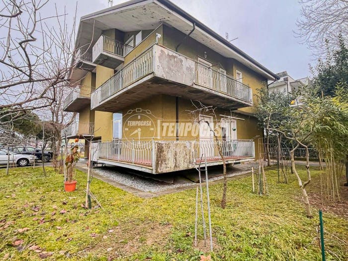 Appartamento trilocale in vendita in Viale Rubicone, Santa Teresa, Cesenatico