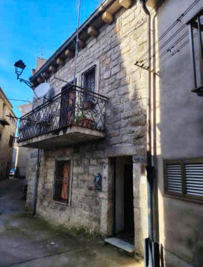 Appartamento trilocale in vendita in Via Ciro Menotti, Sennori