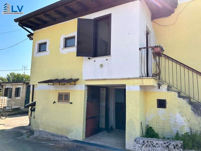 Casa quadrilocale in vendita in Via Fresine Vasciotte, Cartiera Stazione, Ferentino