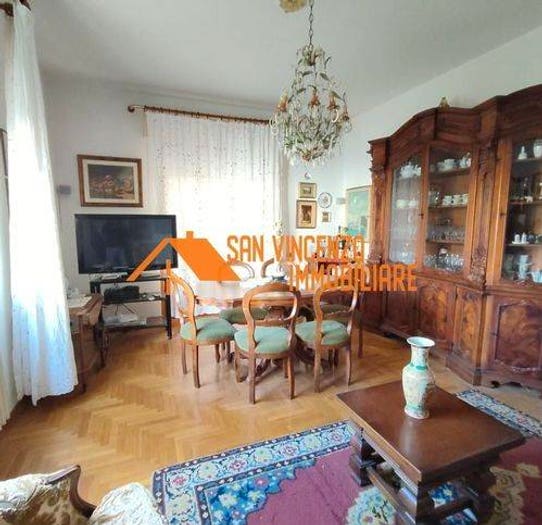 Appartamento quadrilocale in vendita in Via Michele Burattelli, Centro, Campiglia Marittima