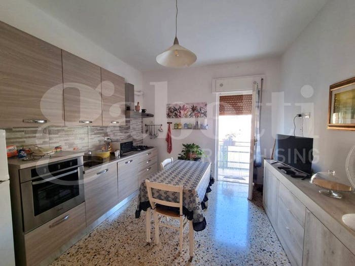 Appartamento quadrilocale in vendita in Via Primo maggio, Stimigliano Scalo, Stimigliano