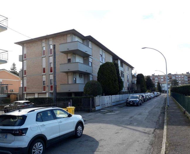 Appartamento con 5 locali in vendita in Via G Foschiatti, Parco Urbano Piscina, Forlì