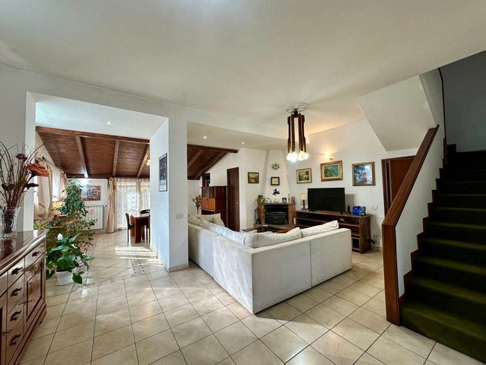 Casa con 5 locali in vendita in Viale Adriatico, Villa Claudia, Anzio