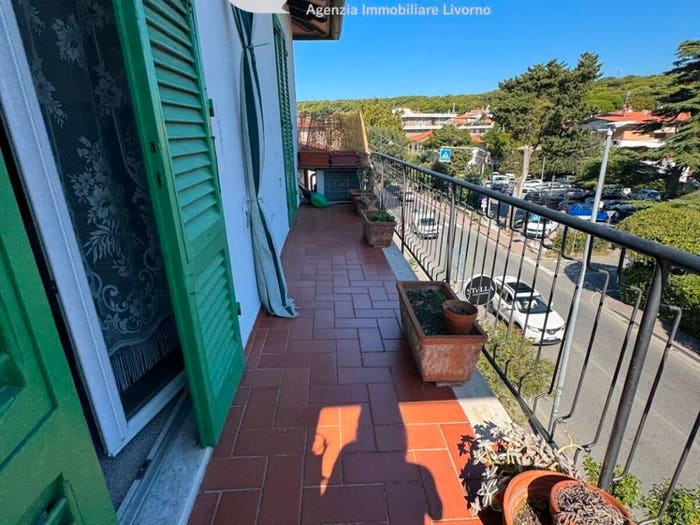 Appartamento trilocale in vendita in Area Rurale Poggio Tre Cancelli, Follonica
