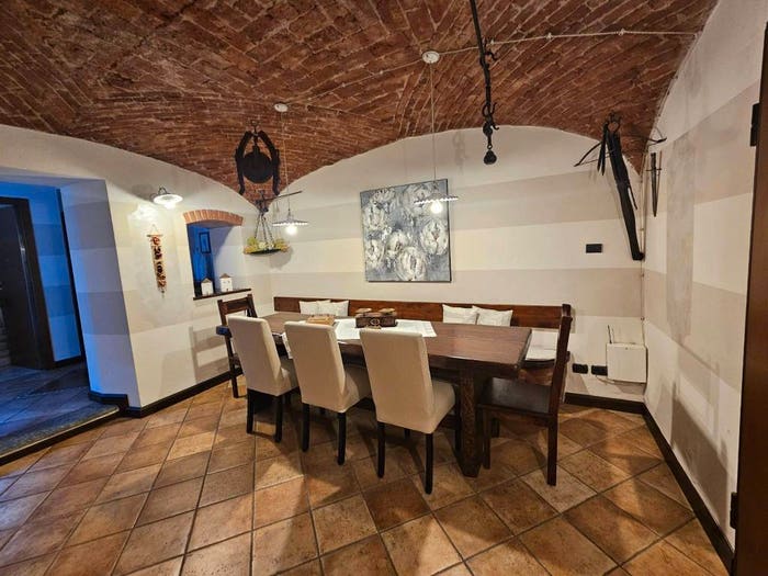 Casa con 5 locali in vendita in Ghemme