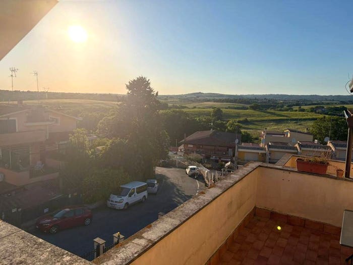 Casa trilocale in vendita in Via Monte Cremasco, Valle Muricana, Roma