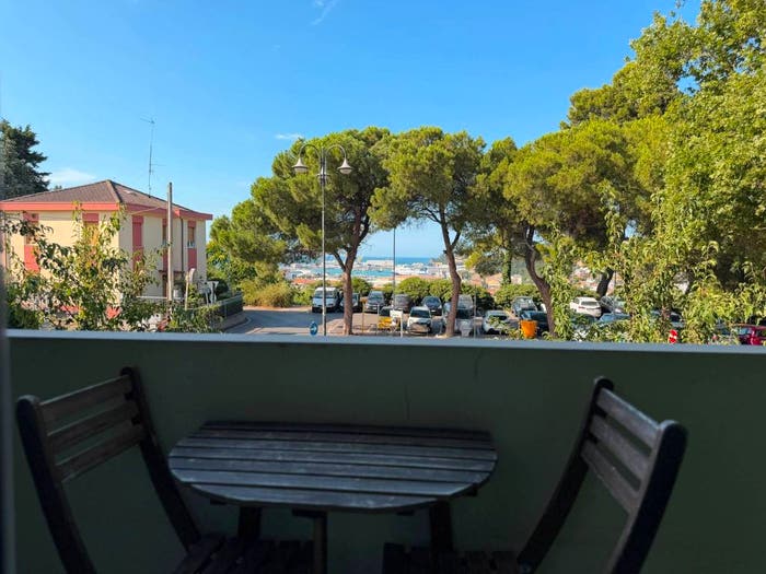 Appartamento trilocale in vendita in Piazzale Camerino, Piano, Ancona