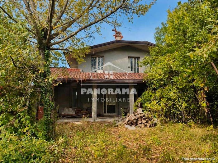 Casa con 6 locali in vendita in Montescudo Montecolombo