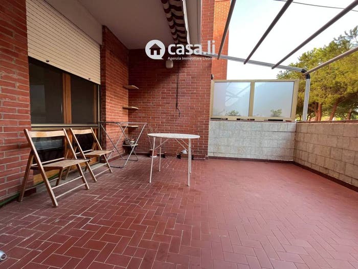 Appartamento con 5 locali in vendita in La Rosa, Livorno