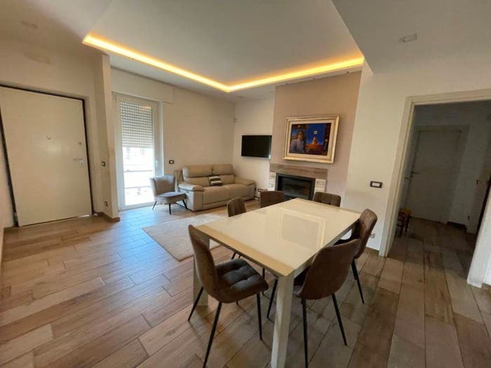 Appartamento con 5 locali in vendita in Via Filippo Corridoni, Borgo Flora, Cisterna di Latina