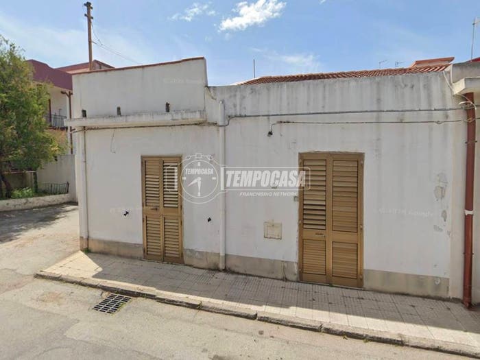 Appartamento trilocale in vendita in Località Mili Marina, Mili, Messina