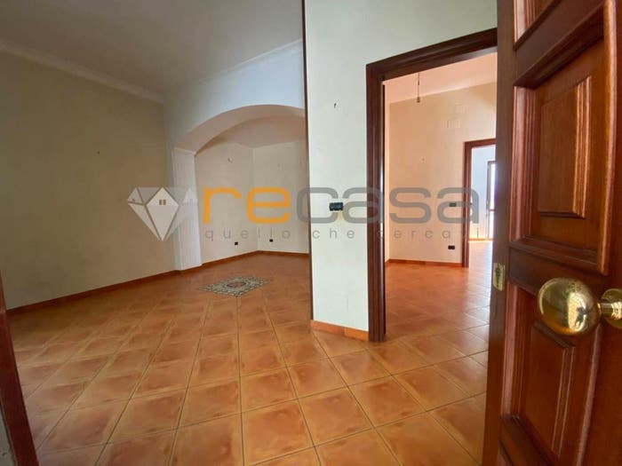 Appartamento trilocale in vendita in Via Menotti, Centro, Bellizzi