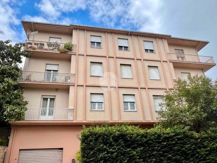 Appartamento trilocale in vendita in Via Costa, Centro, Mendicino