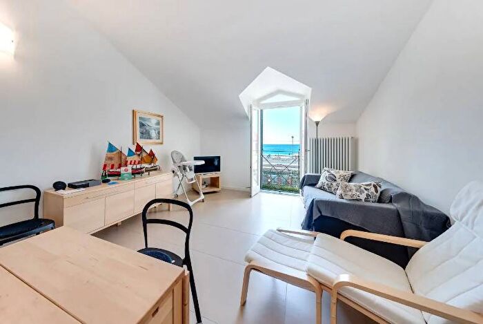 Appartamento trilocale in vendita in Via Vittorio Emanuele II, Centro, Bordighera