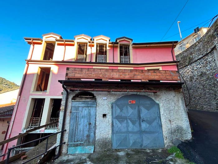 Casa in vendita in Via Poeta Pellegrino, Centro, Chiusavecchia