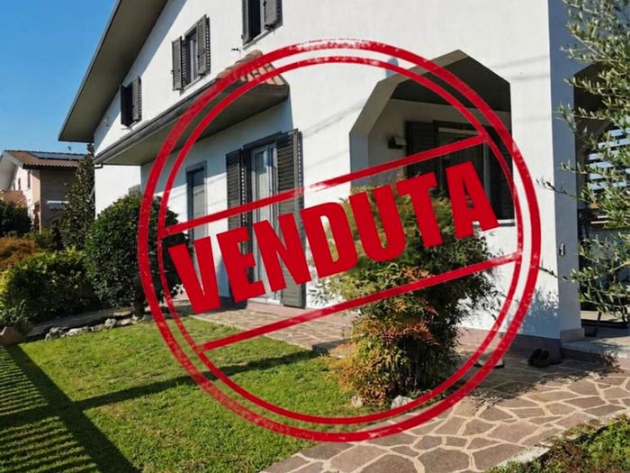 Casa quadrilocale in vendita in Massina, Cislago