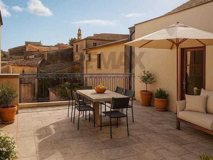 Casa con 5 locali in vendita in Via Cona, Centro, Caltagirone