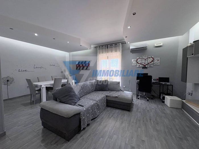 Appartamento trilocale in vendita in Via Salvatore Monteforte, Mazzarrona, Siracusa
