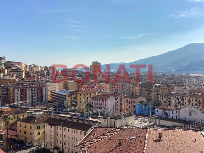 Appartamento quadrilocale in vendita in Via Sabotino, Colli, La Spezia