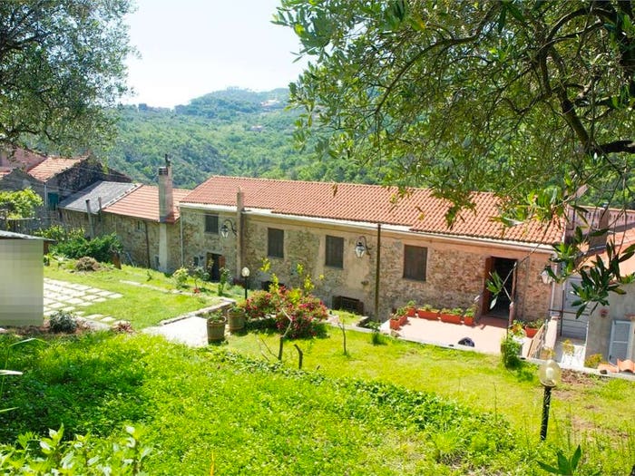 Casa con 6 locali in vendita in Case Badino, Noli