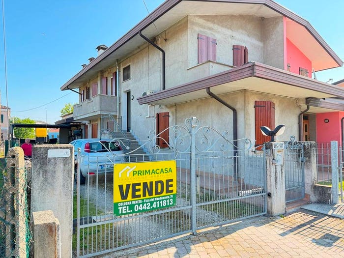Appartamento quadrilocale in vendita in Via Borghetto, Centro, Urbana