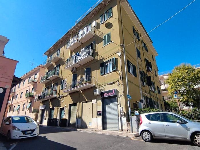 Appartamento trilocale in vendita in Via della Conca, Centro, Formia