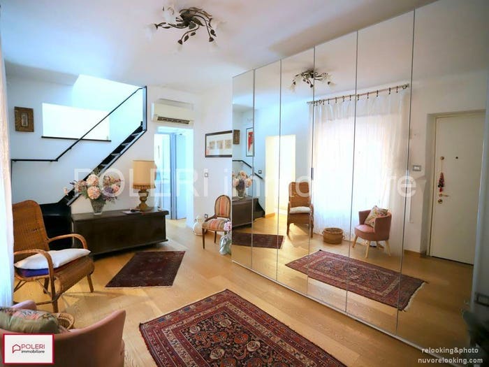 Appartamento quadrilocale in vendita in Via Colombo, San Vincenzo, Genova