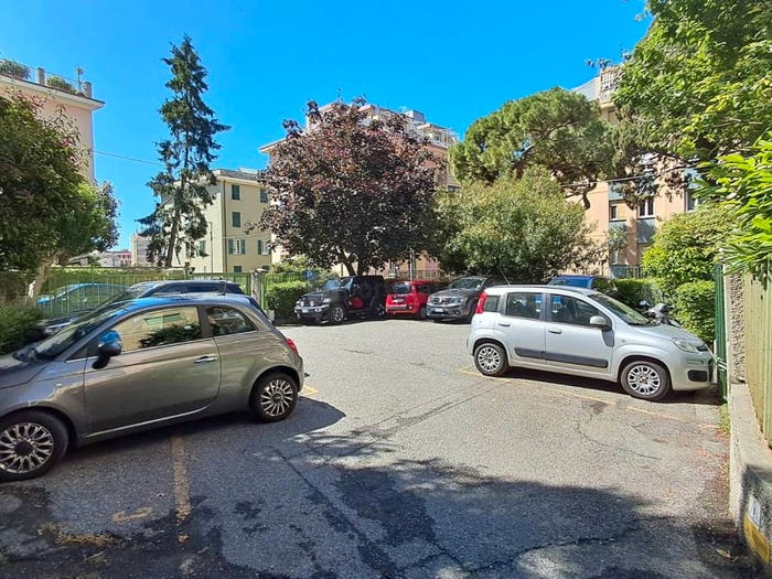 Appartamento con 6 locali in vendita in Via Stefano Castagnola, Sturla, Genova