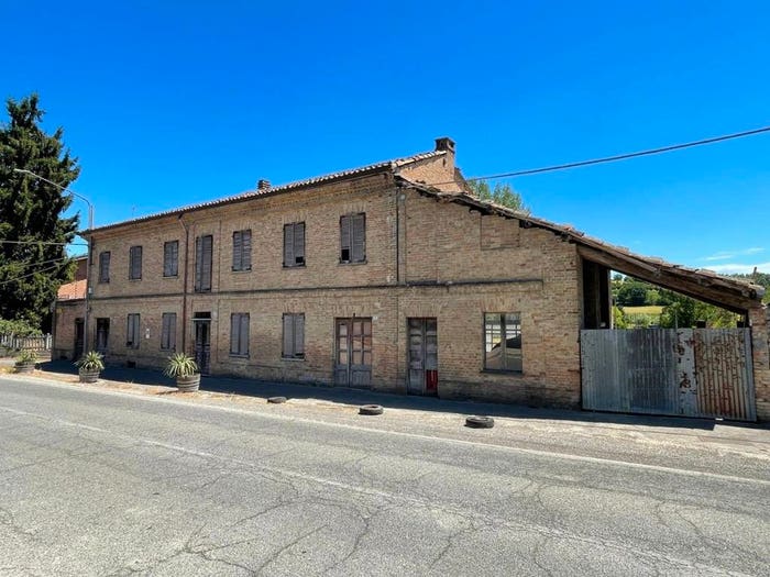 Casa con 6 locali in vendita in Regione Salere, Salere, Agliano Terme