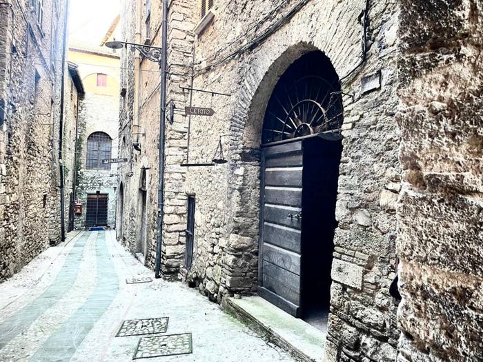 Casa con 6 locali in vendita in Piazza dei Priori, Centro, Narni