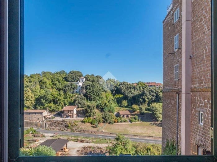 Appartamento bilocale in vendita in Via romana, Centro, Capranica