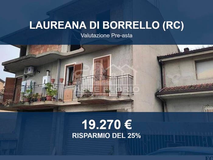 Appartamento trilocale in vendita in Via Paolo Ragone snc, Laureana di Borrello