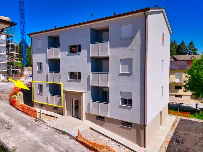 Appartamento quadrilocale in vendita in Via Santa Rita, Centro, Sarnano