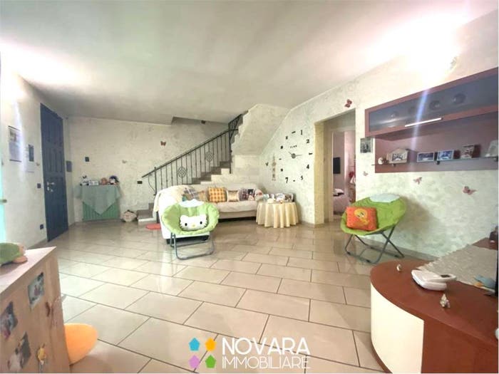Casa con 6 locali in vendita in Centro, Palestro