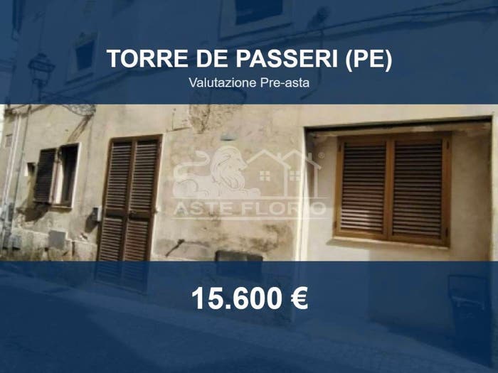 Appartamento trilocale in vendita in Via San Vittorino, Torre de' Passeri