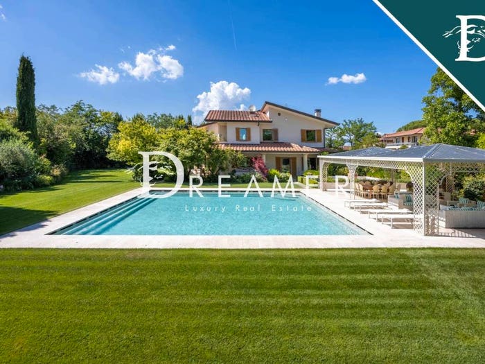 Casa con 6 locali in vendita in Via del Poggino, Ponsacco