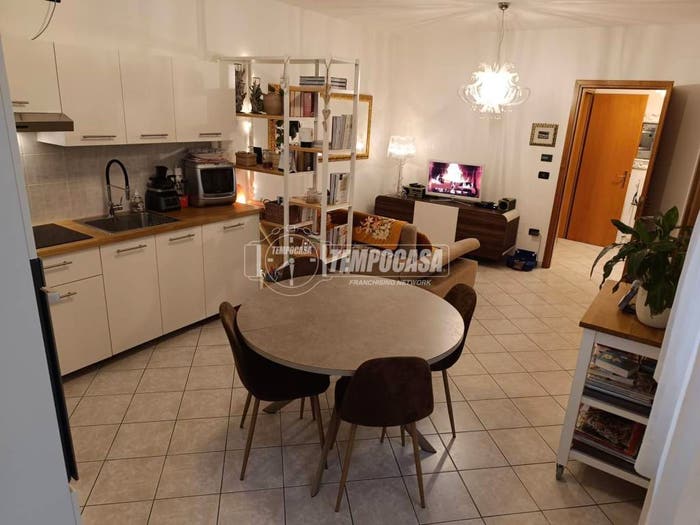 Appartamento trilocale in vendita in Via dei Mercanti, Comacchio Città, Comacchio