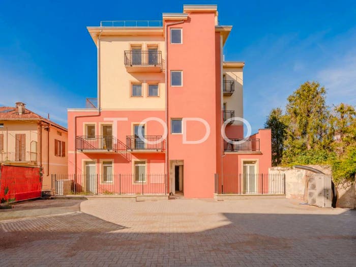 Casa quadrilocale in vendita in Via San Giuseppe Cottolengo, Masarone, Biella